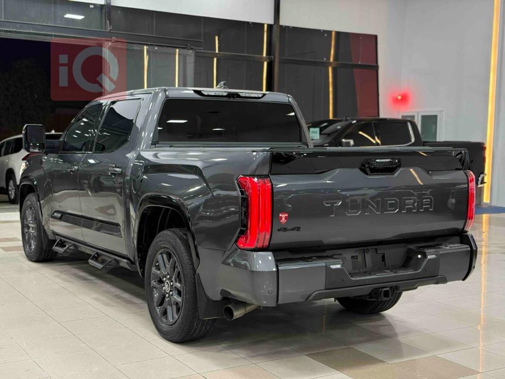 Toyota Tundra